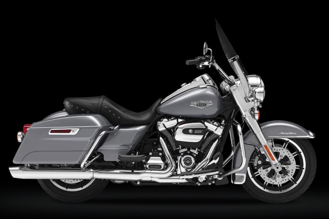 MY17 Key Feature. Touring Road King FLHR